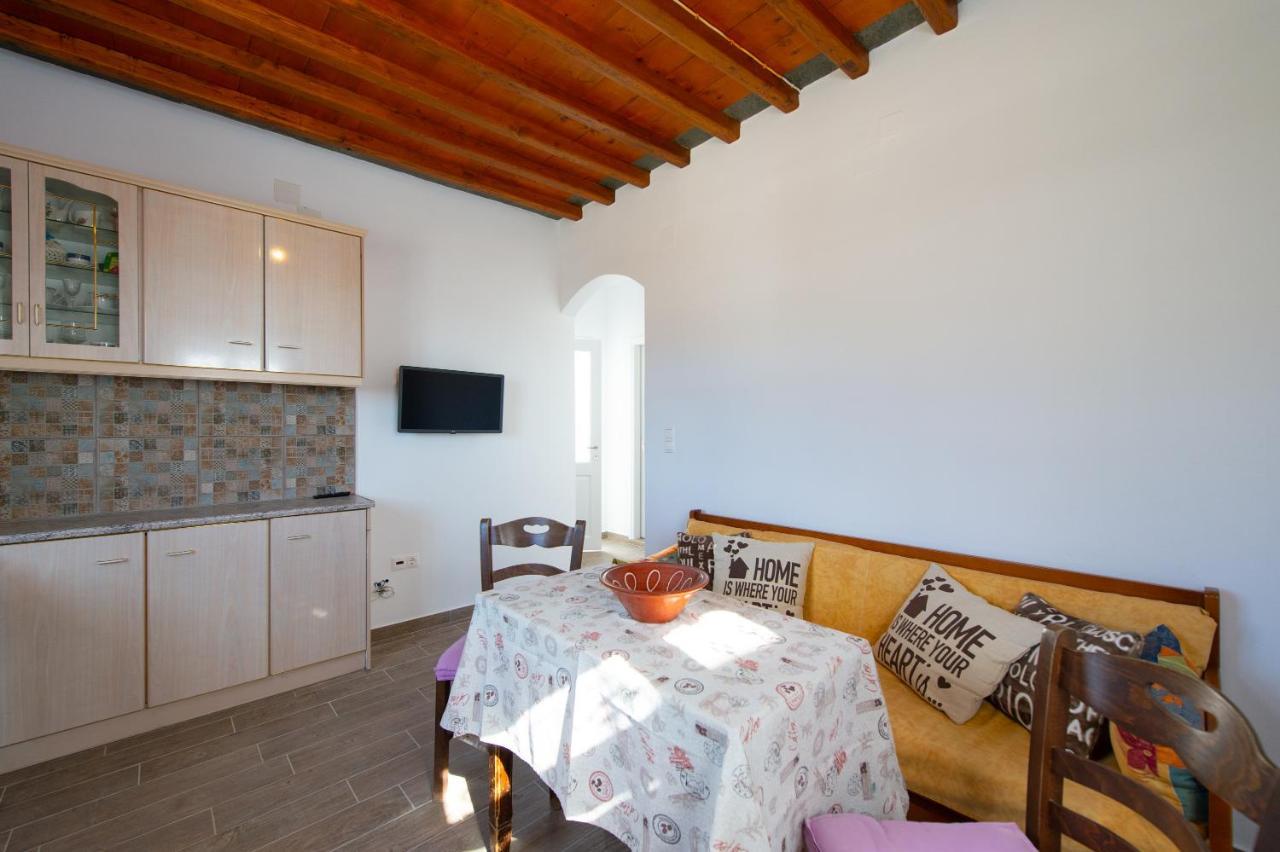 Mosxa House Apartment Artemonas Екстериор снимка