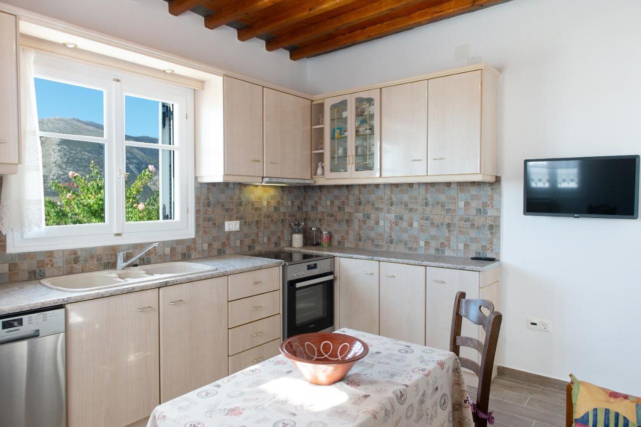 Mosxa House Apartment Artemonas Екстериор снимка